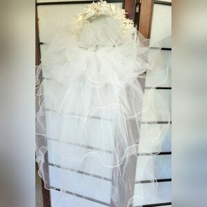 Elegant Ivory White Layered Tulle Flower Crown Veil